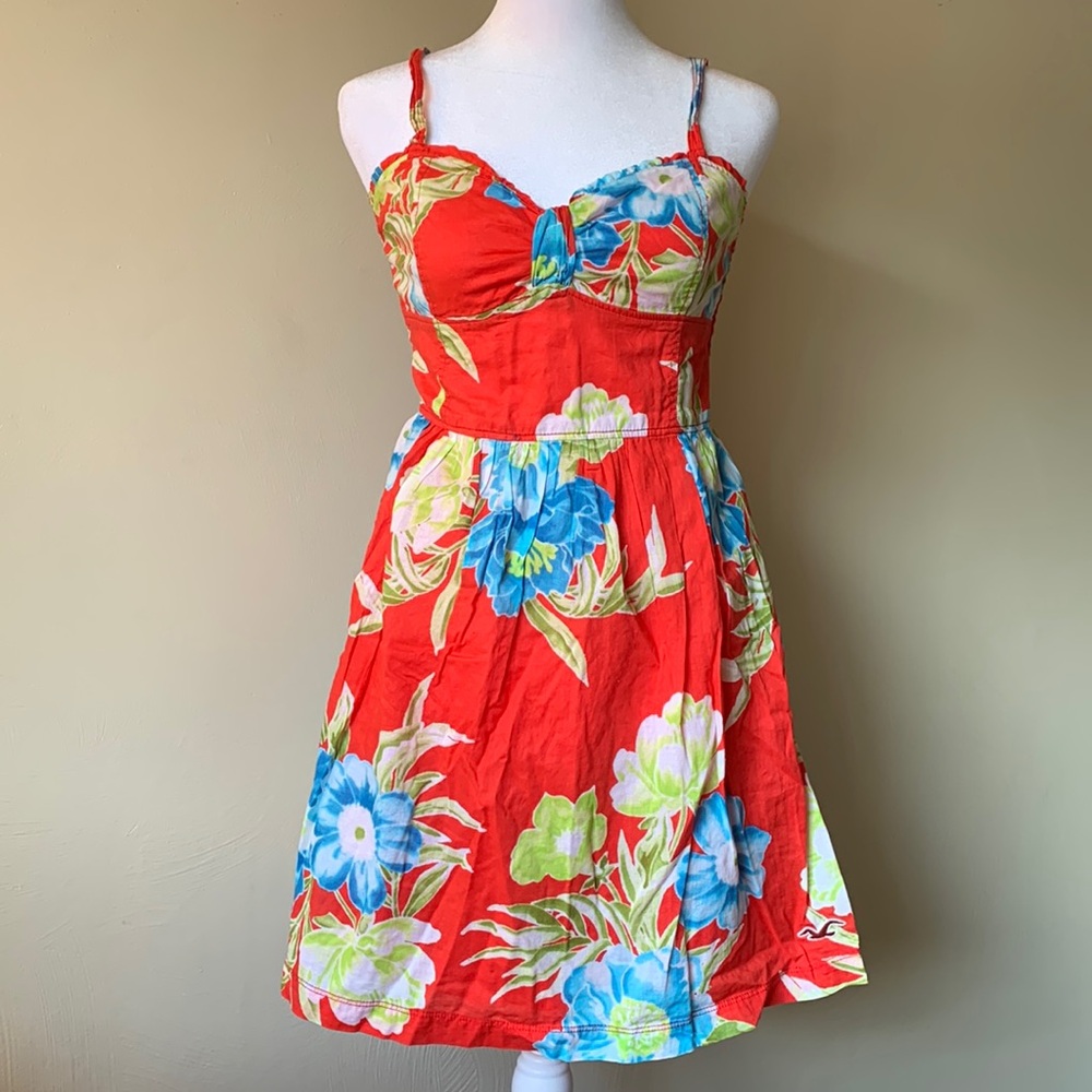 Hollister Tropical Floral Print Red Dress, Spaghetti Strap Tie Top. Size M